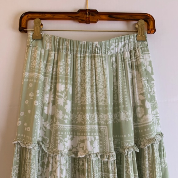 Boho/western, sage green & white floral bandana-like ruffled tiered maxi skirt - Picture 2 of 12